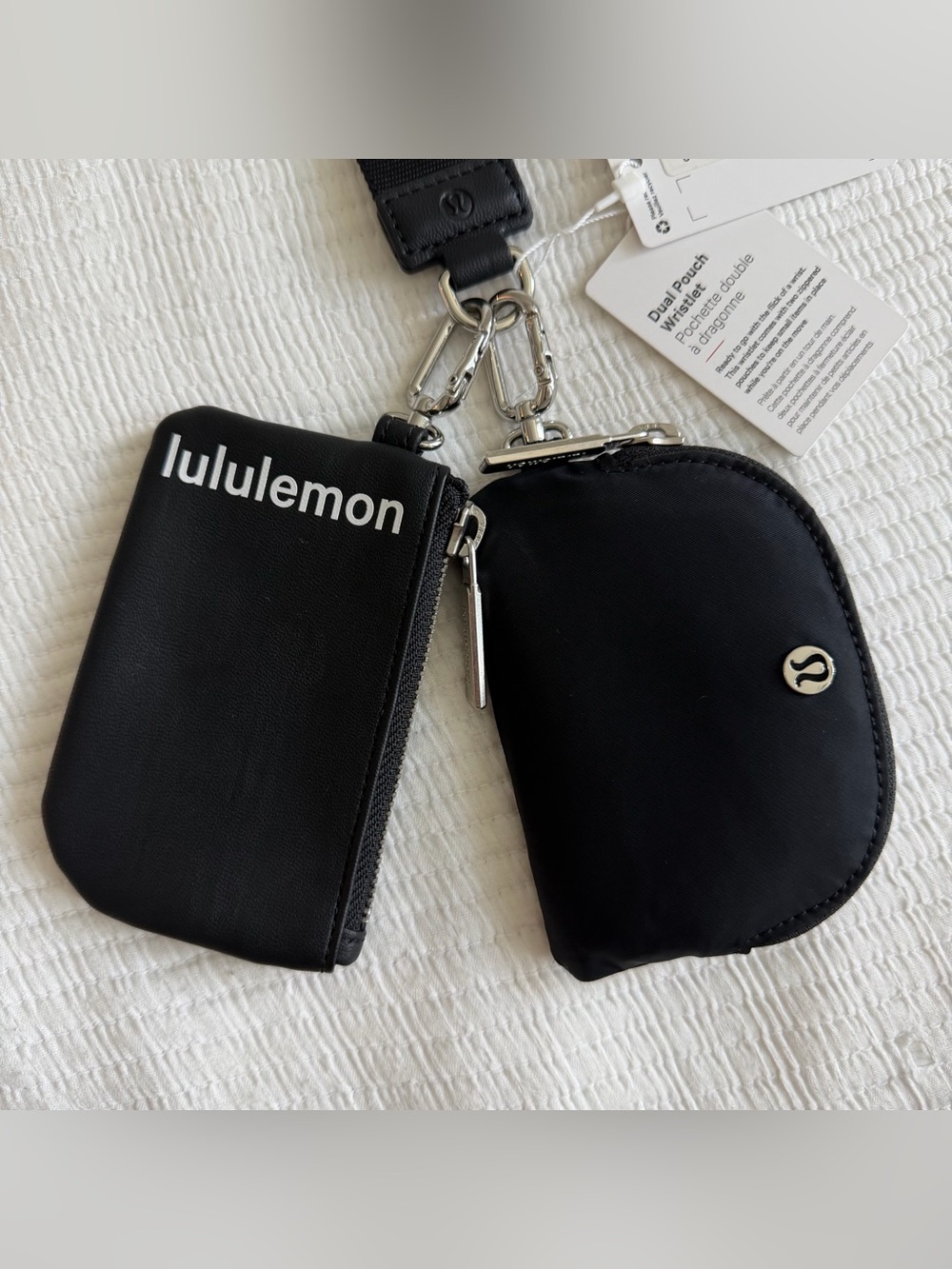 Lululemon Black Dual Pouch Wristlet Keychain — Brand New w/ Tags - Picture 2 of 3